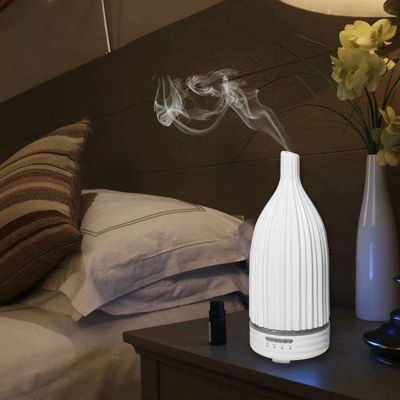 Guter Preis Warm verkaufter 120 ml Eleganter Heim Ruhiger Öl Diffuser Keramischer Aroma Duft Diffuser Ultraschall Keramischer Aroma Diffuser Online